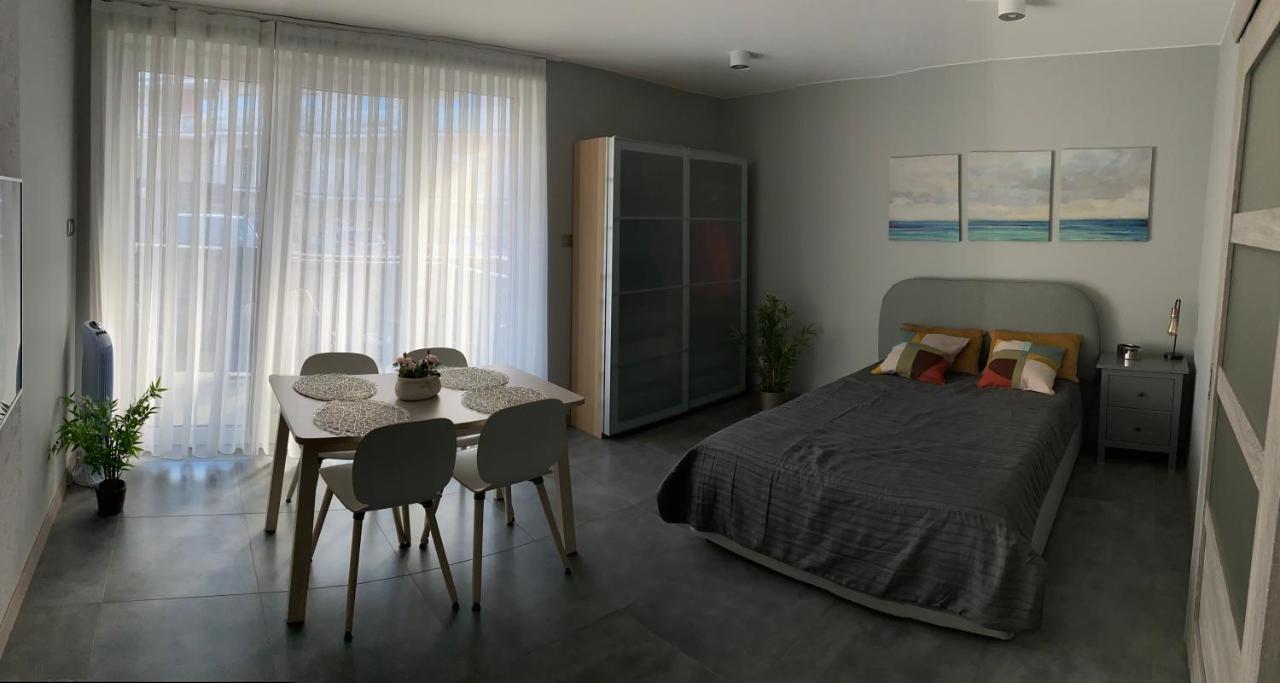 Apartament Silver Klifowa Ревал Екстериор снимка